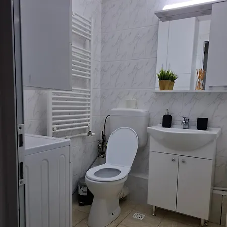 Garsoniera * Βουκουρέστι